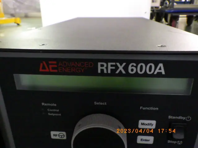 アドバンスドエナジー AE RFX600A 銘板写真(2/2)