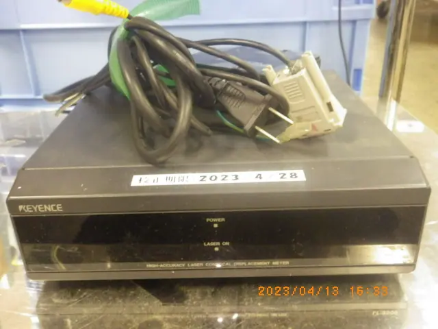 キーエンス Keyence LT-9500 外観写真(1/2)