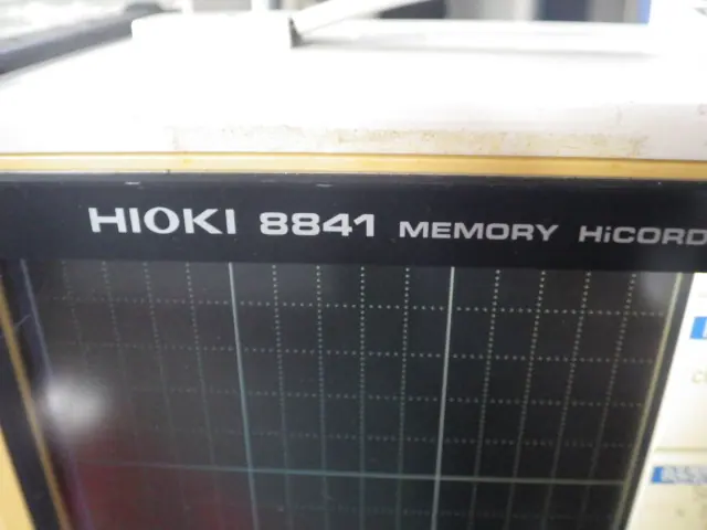 日置電機 Hioki 8841 銘板写真(2/2)
