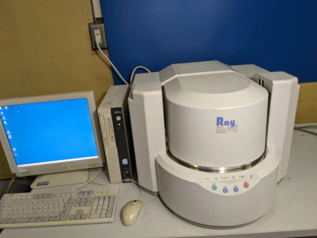 島津製作所 Shimadzu EDX-720 外観写真(1/2)