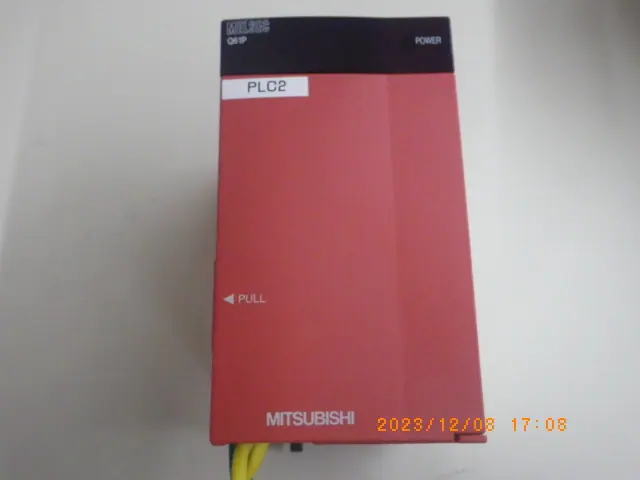 三菱電機 Mitsubishi Q61P 外観写真(1/2)