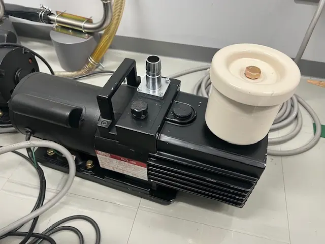 アルバック Ulvac GLD-135 外観写真(1/2)