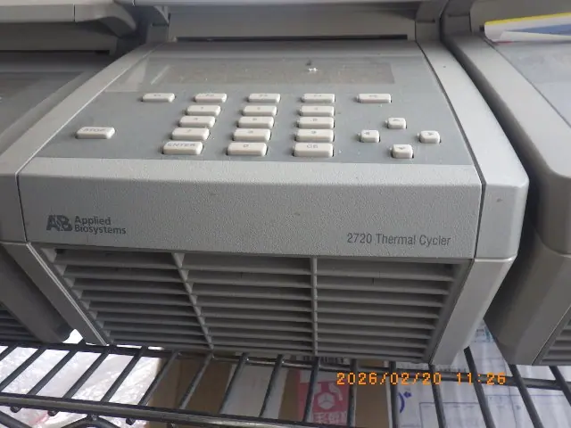Applied Biosystems 2720 写真(8/11)