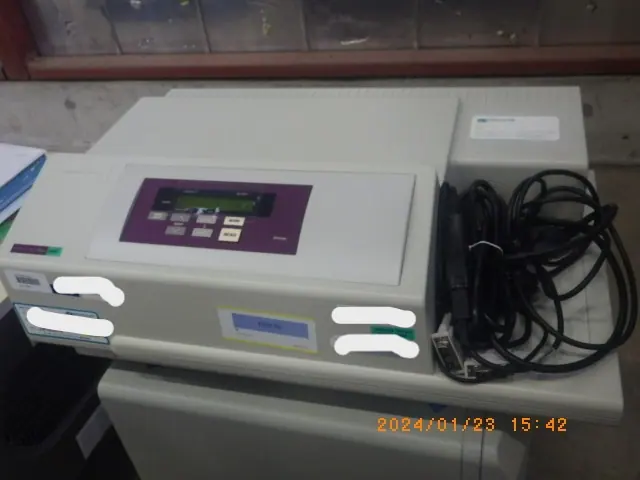 SPECTRAMAX340PC 外観写真(1/2)
