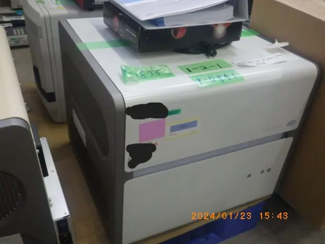 Roche LIGHTCYCLER480II 外観写真(1/2)