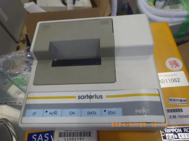 ザルトリウス Sartorius R200D 銘板写真(2/2)