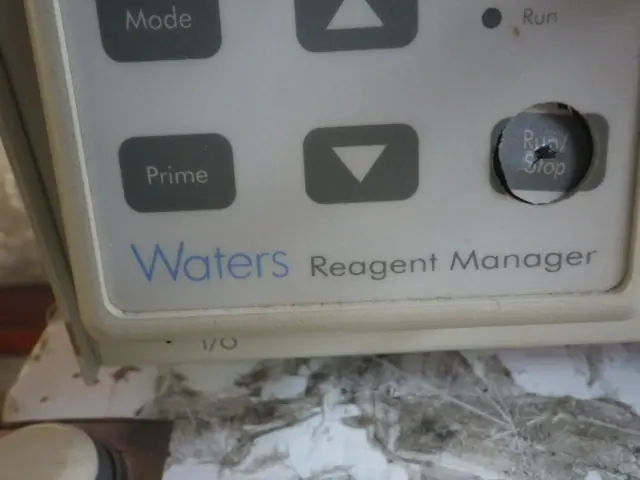 ウォーターズ Waters RMA 銘板写真(2/2)