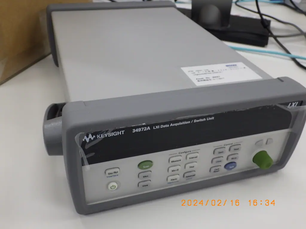 キーサイト(HP/アジレント) Keysight 34972A/34901A 外観写真(1/2)