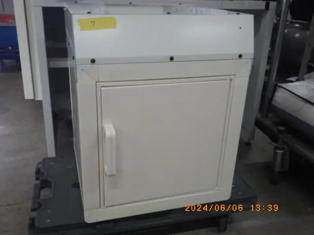 バイオメディカルサイエンス BMS-P08RGB2 外観写真(1/2)