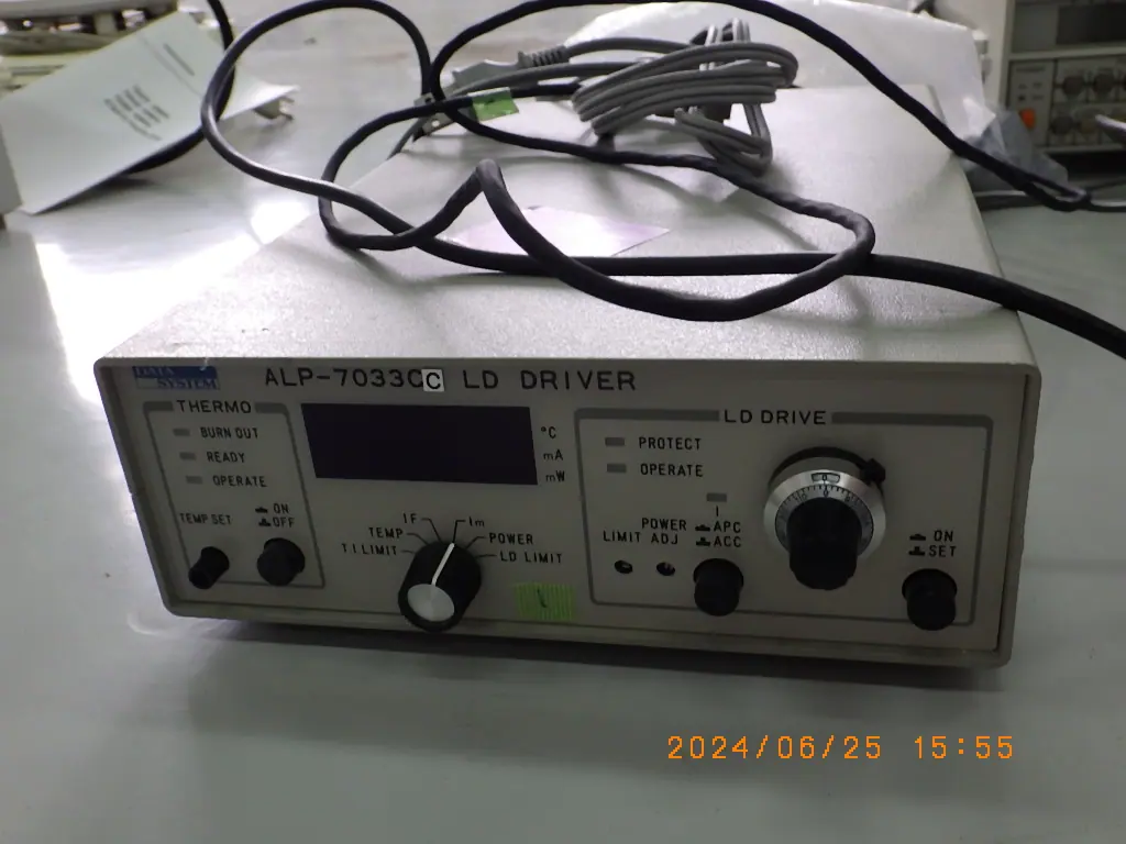 旭データシステム ALP-7033CC 外観写真(1/2)