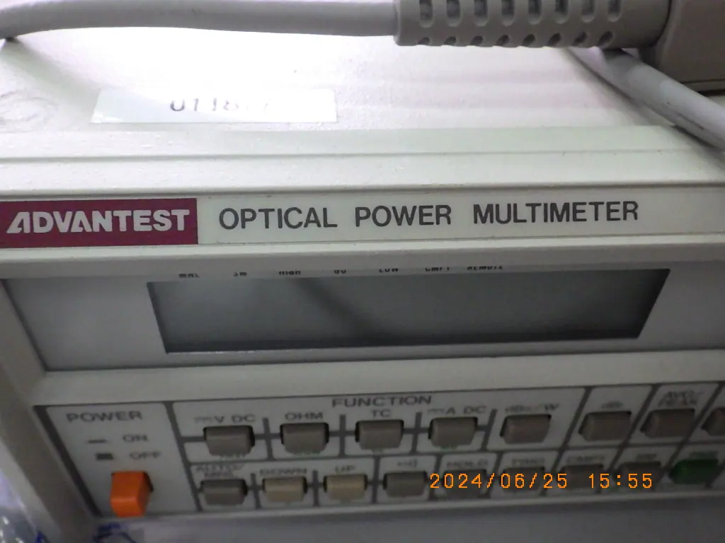 アドバンテスト/ADC Advantest TQ8215 銘板写真(2/2)