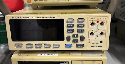 日置電機 Hioki 3560 外観写真(1/2)