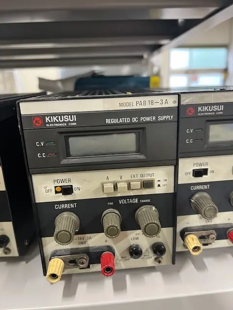 菊水電子工業 Kikusui PAB18-3A 外観写真(1/2)