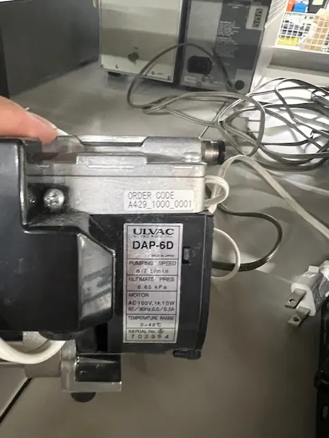 アルバック Ulvac DAP-6D 銘板写真(2/2)