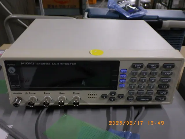 日置電機 Hioki IM3523 外観写真(1/2)