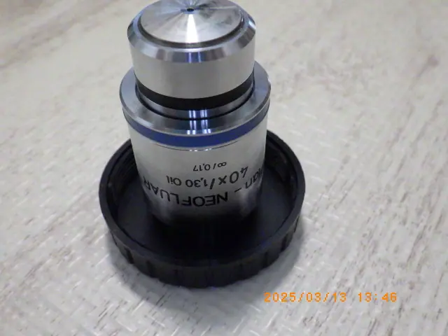 カールツァイス Zeiss Plan-NEOFLUAR 外観写真(1/2)