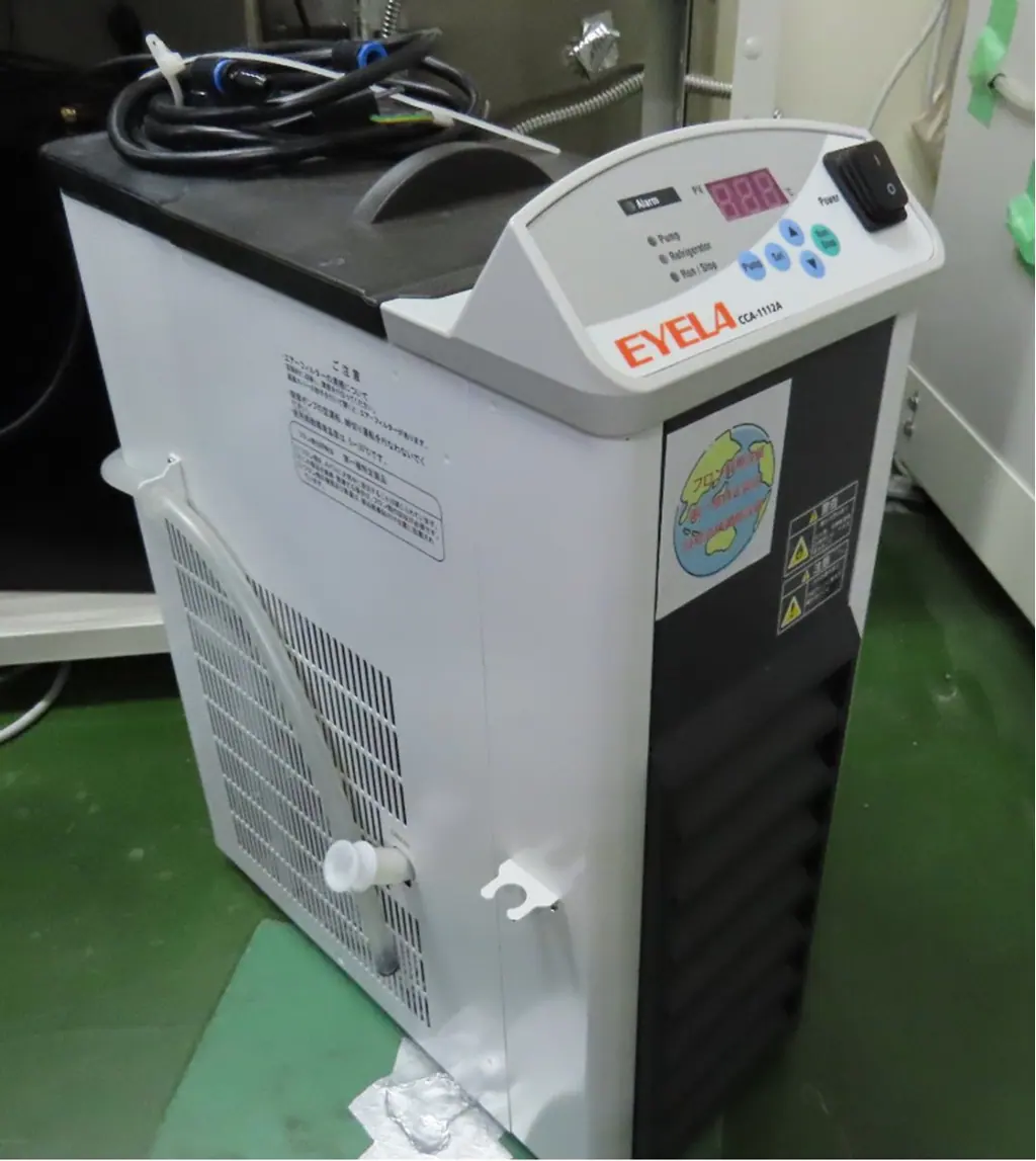 東京理化器械 Eyela CCA1112 外観写真(1/2)