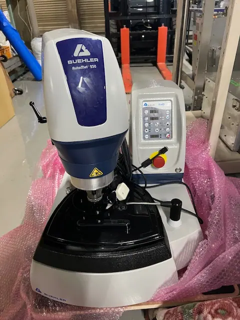 ビューラー BUEHLER EcoMet250(49-7250) 外観写真(1/2)