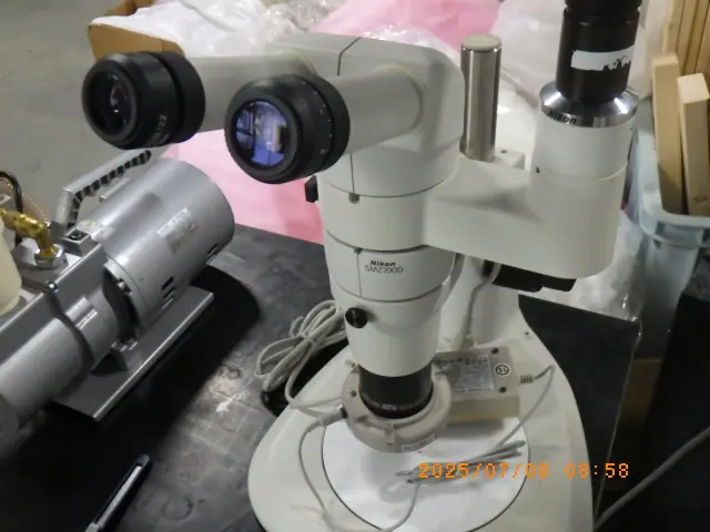 ニコン Nikon SMZ1000 外観写真(1/2)