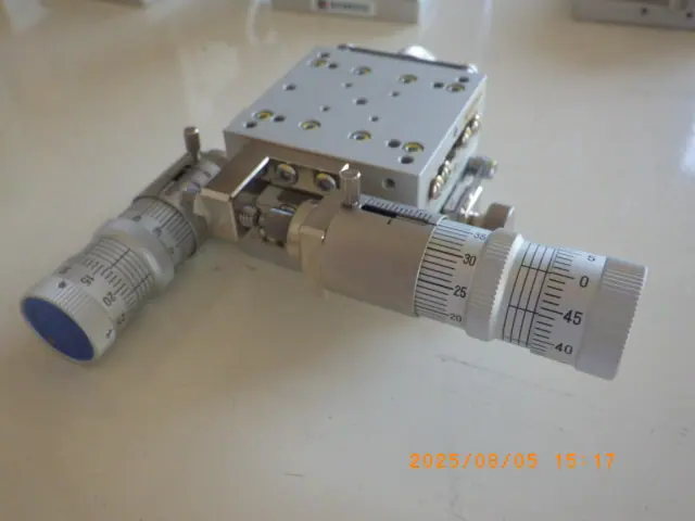 神津精機 XM05A-S3-CL 外観写真(1/2)