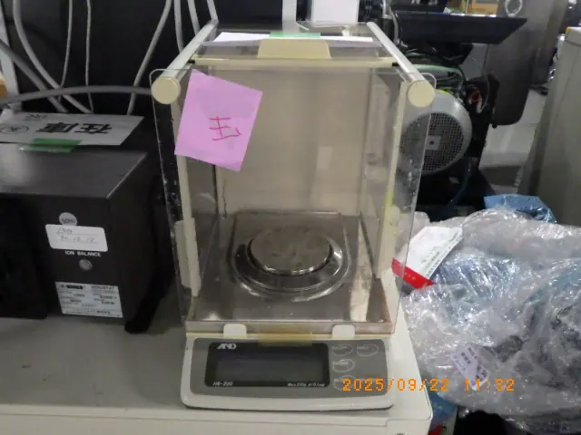 エーアンドディ A&D HR-200 外観写真(1/2)