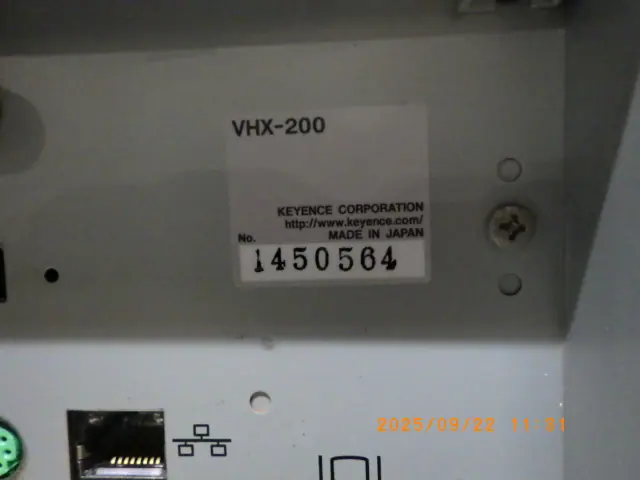 キーエンス Keyence VHX-200 銘板写真(2/2)