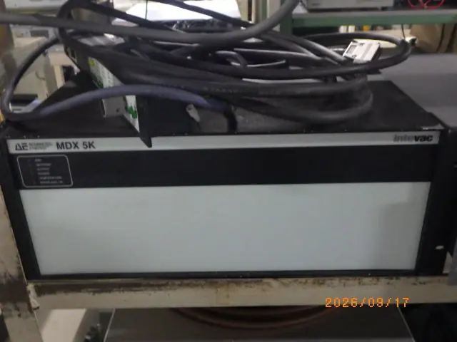 アドバンスドエナジー AE MDX-5K M/N3152011-054H 外観写真(2/9)