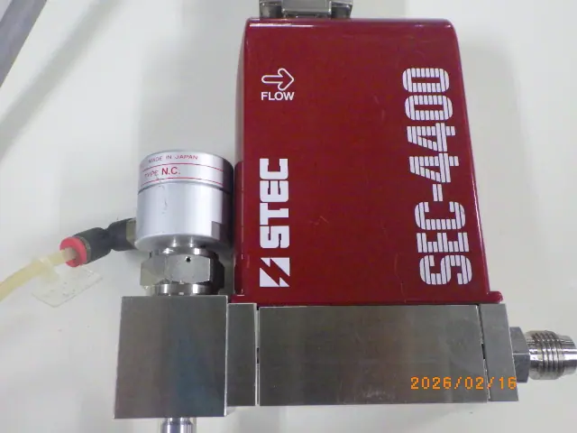 堀場エステック Stec SEC-4400RC 外観写真(1/2)