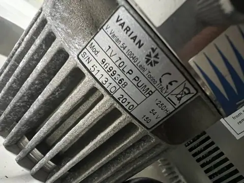 V70LP(バリアン Varian)の中古在庫写真