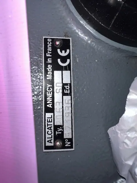 アルカテル Alcatel 2063 SD 銘板写真(2/2)